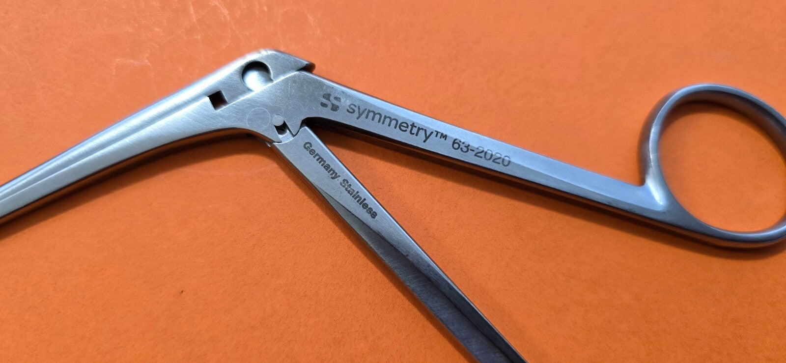 Symmetry Surgical Takahashi Forceps 7.25" Straight 2.5mm x 8mm Cup.