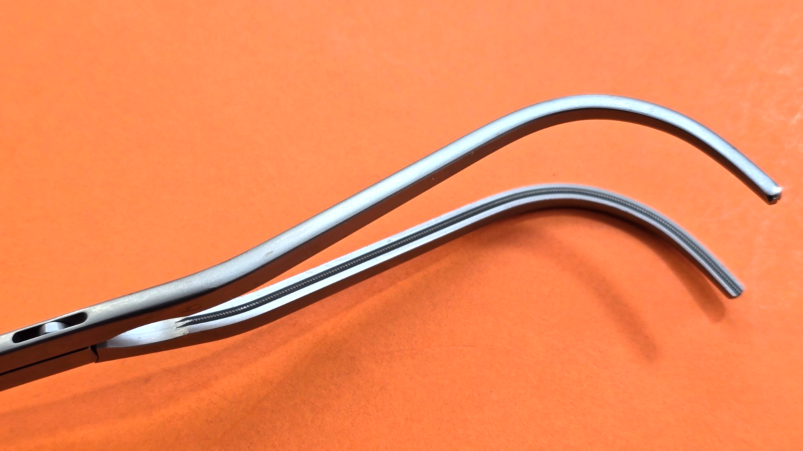 V.Mueller CH 6475-1 Surgical Debakey Vascular Clamp 14" Curved/ snowden Pencer