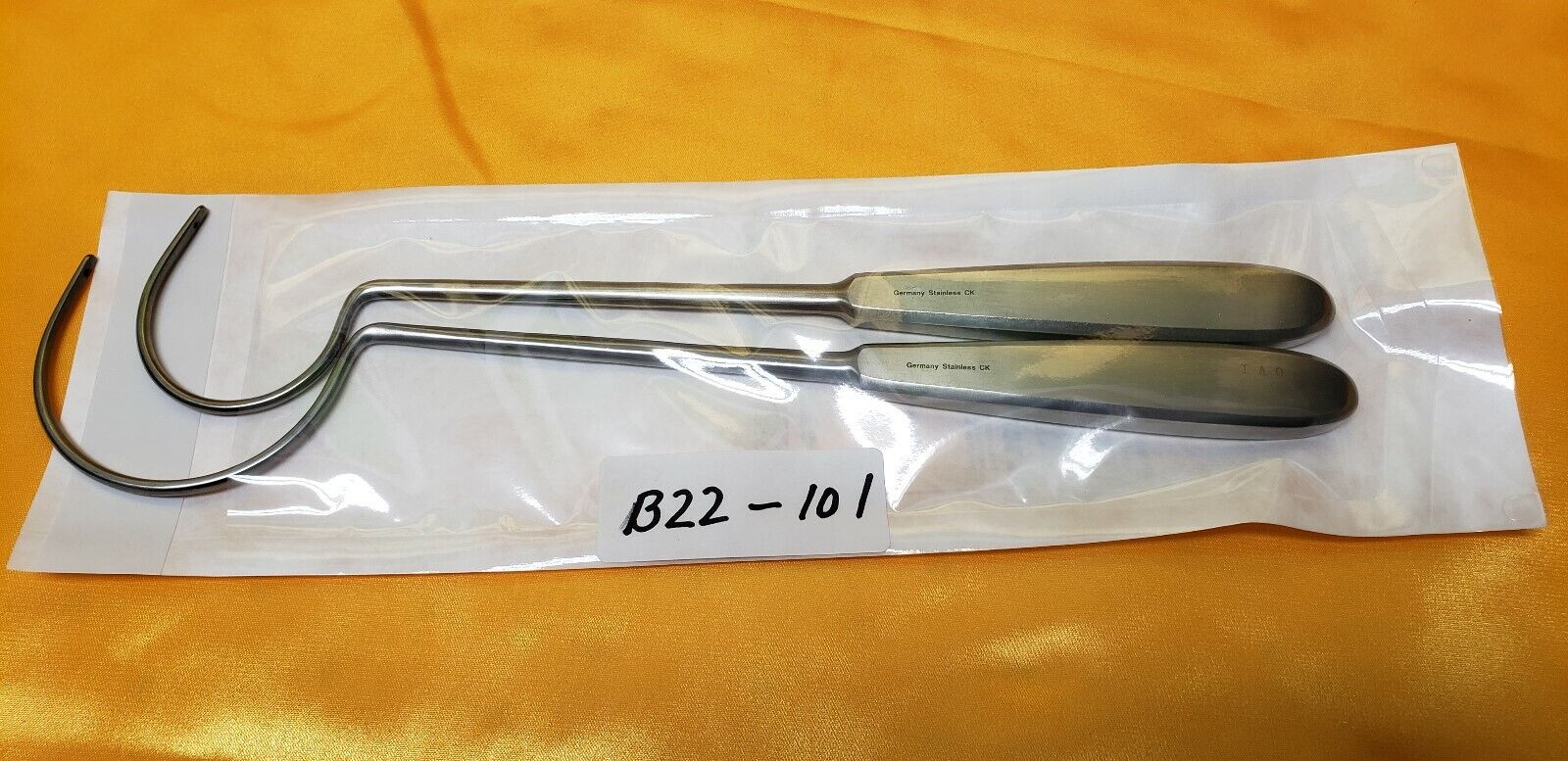 W. Lorenz 28-5002 Surgical Orthopedic Wire Passer REF: 28-5003 Lot of 2