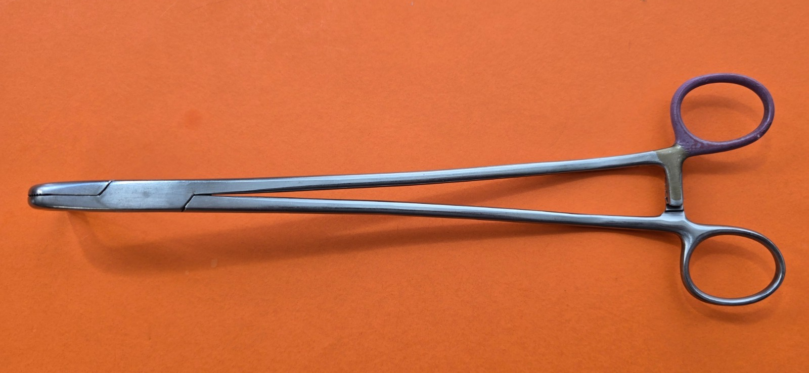 V. Mueller Surgical Best Right Angle Colon Clamp 11" REF: SU 7063