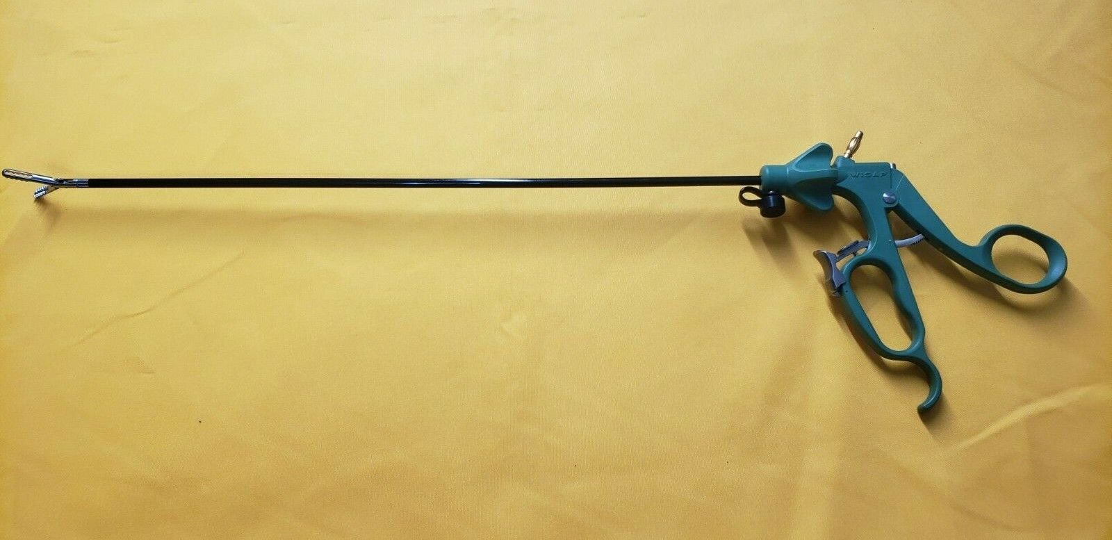 WISAP Surgical Laparoscopic Monopolar Grasping Forceps 5mmx35cm Fenestrated