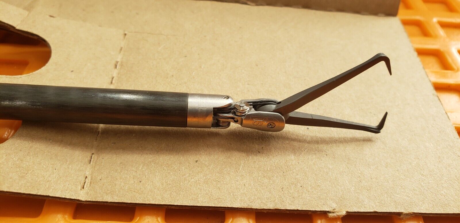 Intuitive da Vinci Xi Tenaculum Forceps 8mm