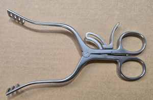 Aesculap BV075R Orthopedic Weitlaner Retractor 6.3/4"  Blunt 3x4 Prongs