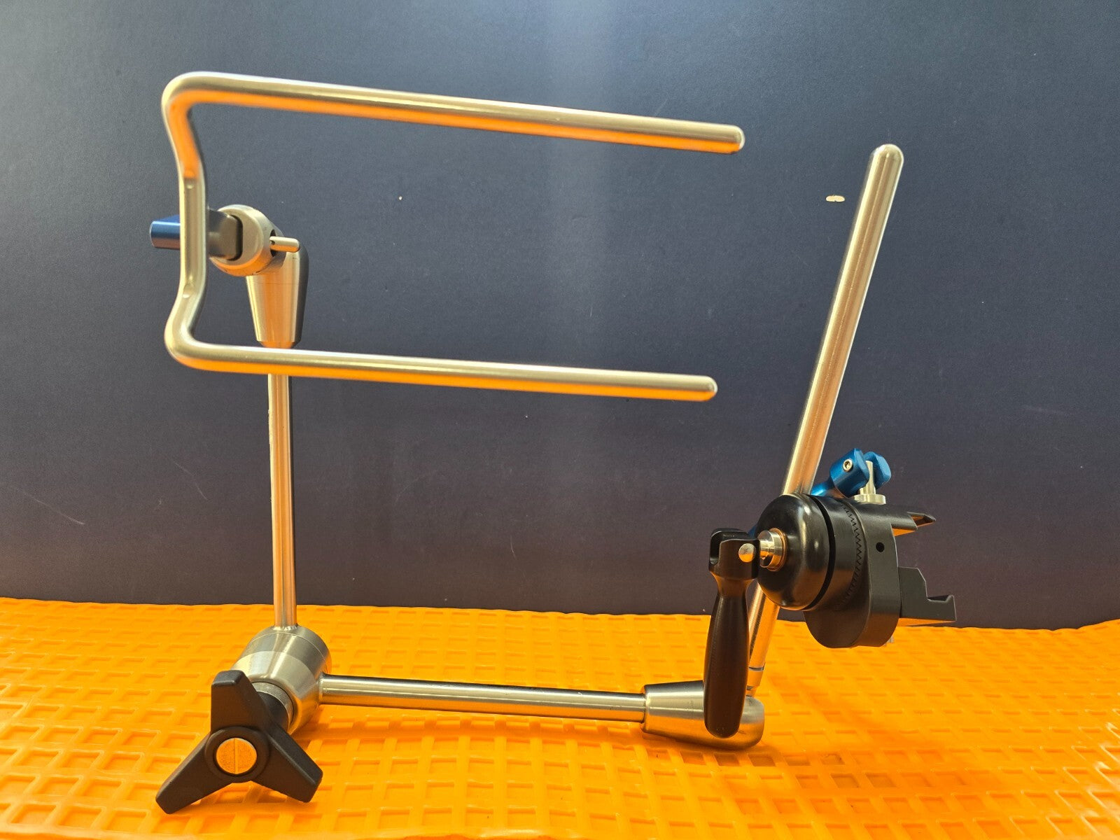 TSI Phantom ML Angled Table Mounted Arm Quick Connect with Automated Rail Clamp