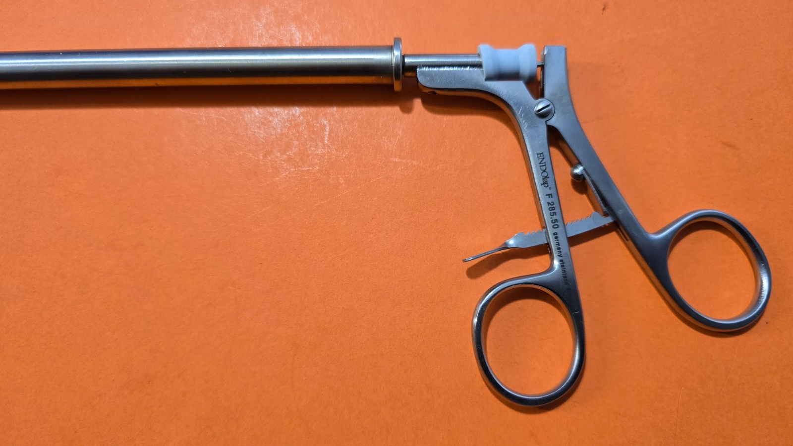 V. Mueller F285.50 Endolap Babcock Forceps 10mm x 36cm Ratchet Handle