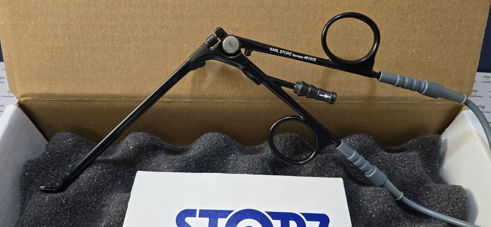Karl Storz Surgical Bipolar Forceps Angle 25* with 847002 V Bipolar Cord