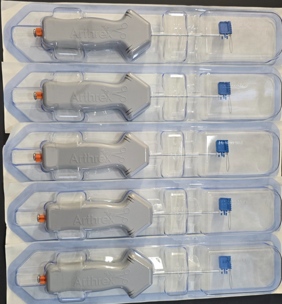 Lot of 5 Units Arthrex Surgical Orthopedic Anchor 2.5 x 8mm , Ref: AR-8 82 5