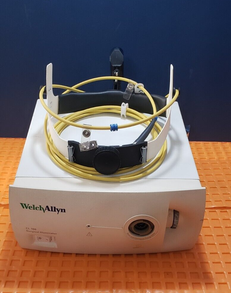 Karl Storz 310075 LED Head Light with Light Source.