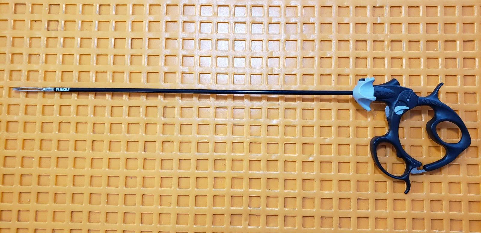 Richard Wolf 8393.189 Laparoscopic Grasping Forceps Fenestrated Jaws 5mmx36cm