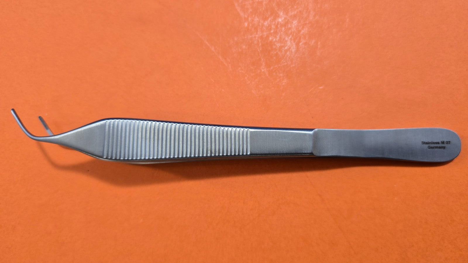 Leibinger Surgical Plate & Screw Holding Forceps 6" Curved