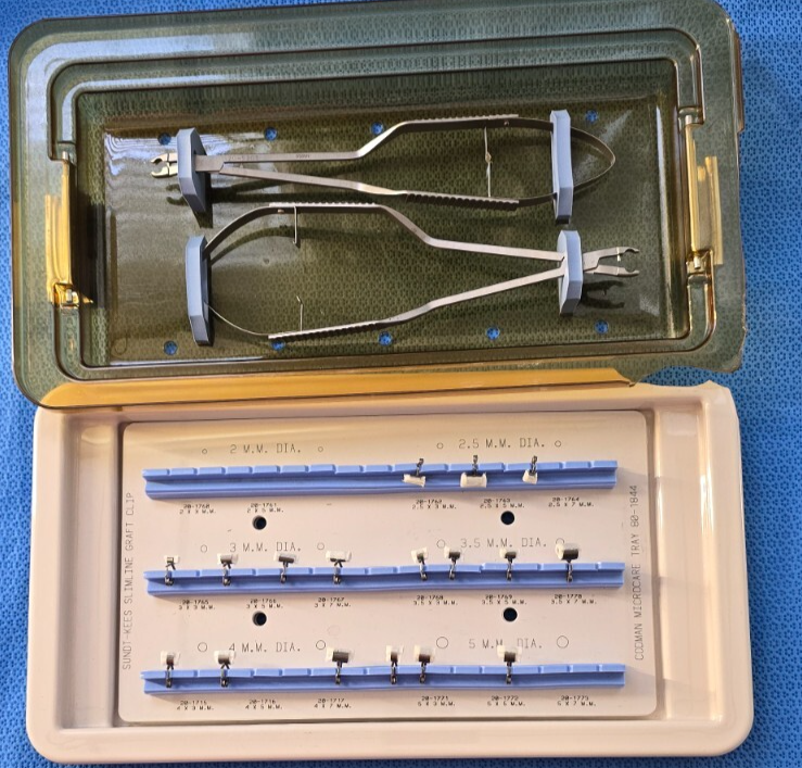 Codman 20-5201 Surgical Sundit Slim Line Clip Applier Set with Tray
