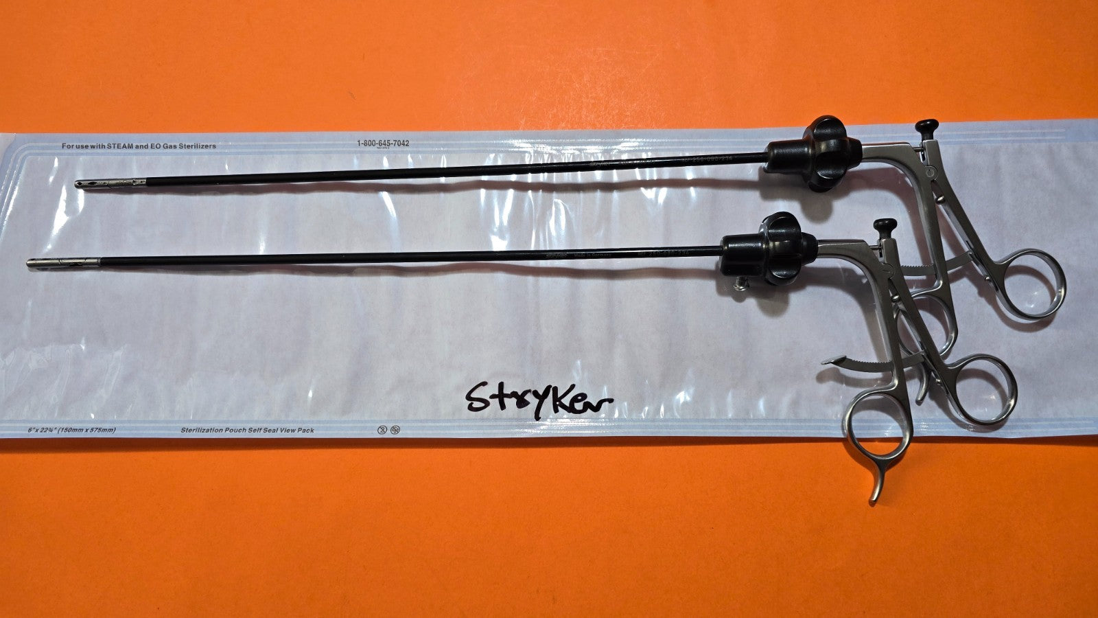 Stryker  Laparoscopic Retraction Forceps 5mm x 36cm Ratchet Handle