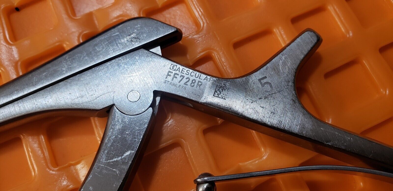 AESCULAP FF728R Surgical Orthopedic Kerrison Rongeur 5mm x 40 Degree Shaft 8"