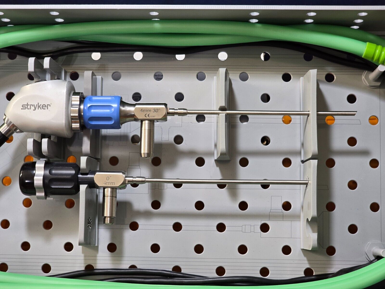 Stryker 1488 HD Camera Head C Mount Arthroscope ,Fiber  Optic Cable & Tray