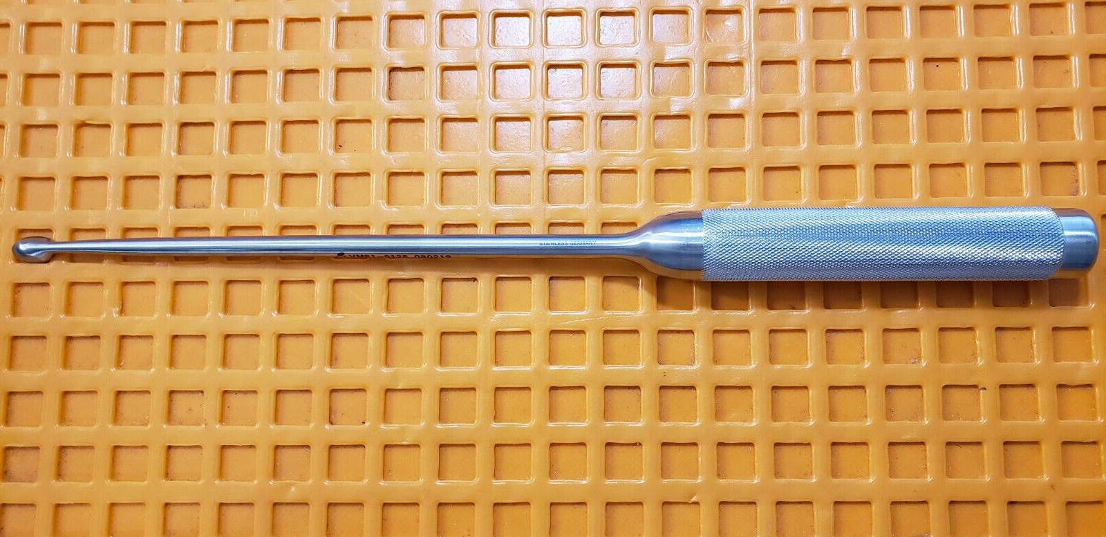 V.Mueller VM81-9125 Surgical Orthopedic Wallie-Heinig Curette 15" Size #4