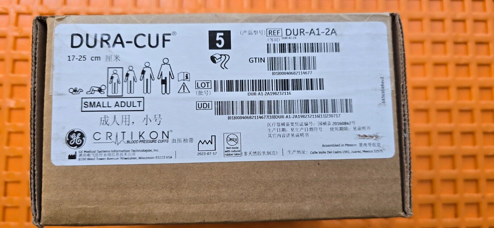 GE Critikon DURA-CUF Small Adult B P Cuff 17-25cm Box of 5  Cuffs.