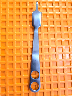 JARIT 225-453 Surgical Orthopedic Hohmann Retractor 9.25" (25mm)