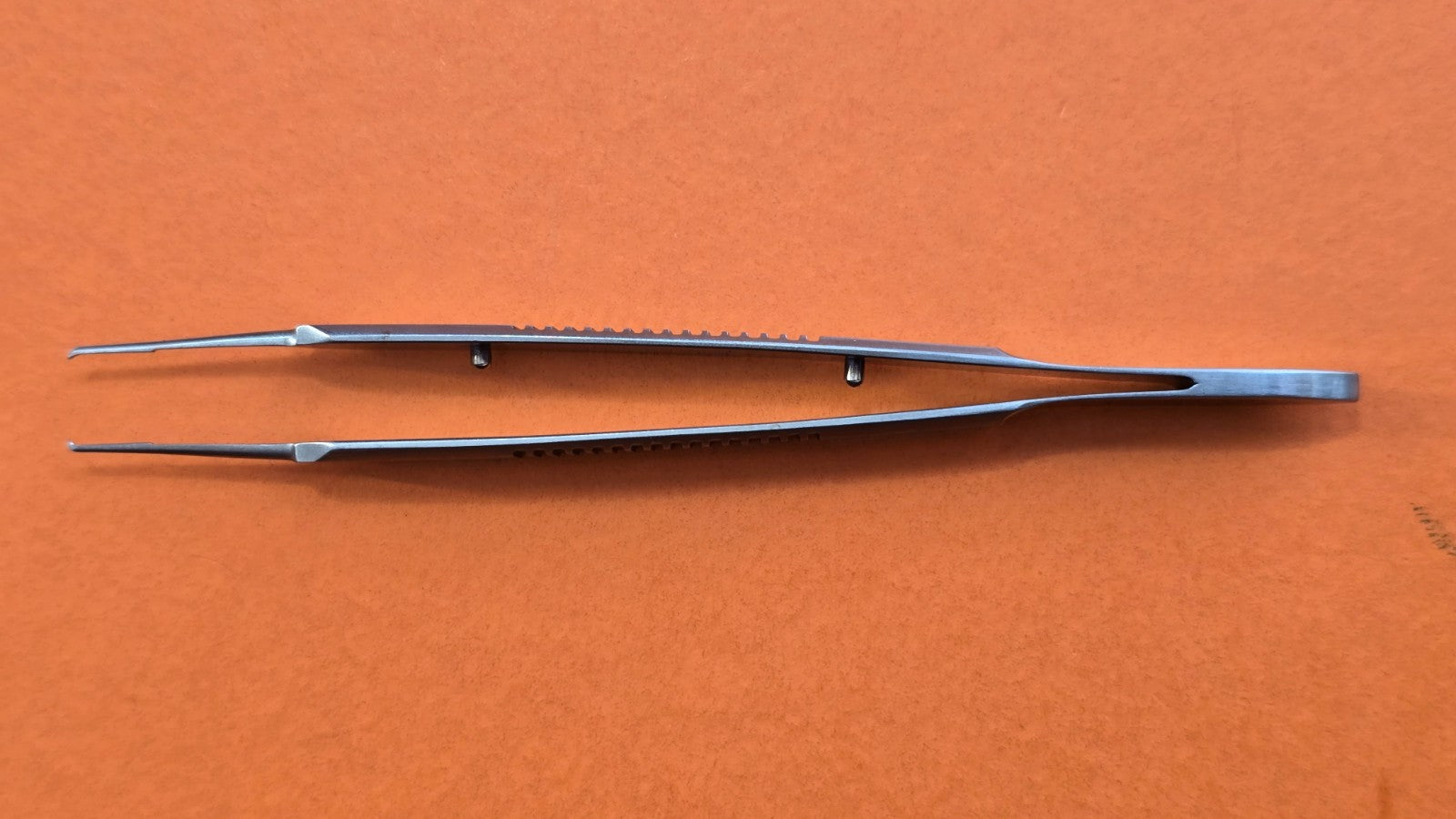Miltex 18-952 Surgical Castroviejo Fixation Forceps 1x2 teeth straight