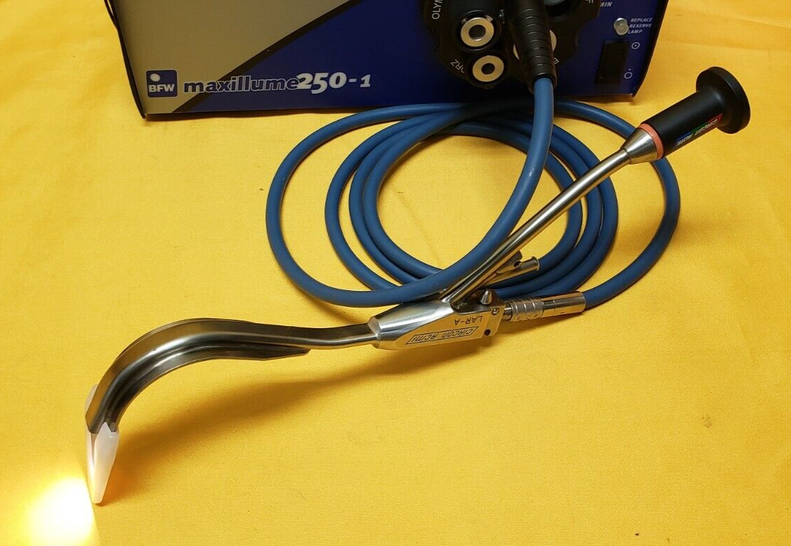 Circon Acmi  Surgical Bullard Laryngoscope Adult LAR-A ,Light Source Fiber Cable