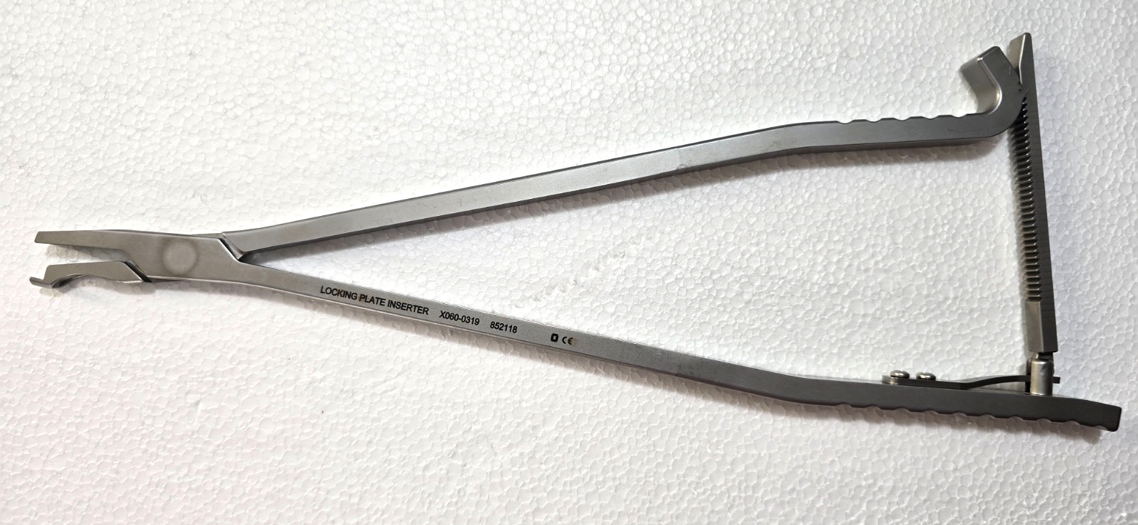 Medtronic Surgical  Orthopedic Locking Plate Inserter Plier with Ratchet