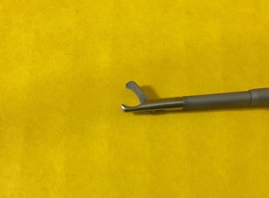 Storz Surgical Micro Hook Scissor, 3.3mm x 30cm REF: 26186 EH