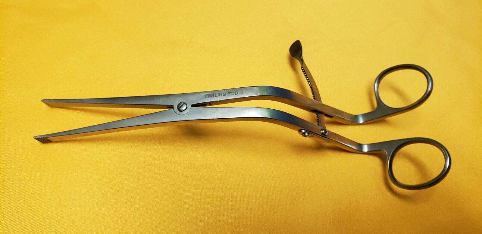 FEHLING ZDD-4 Surgical Spinal Retractor 110mm Angled Shanks with Ratchet Handle