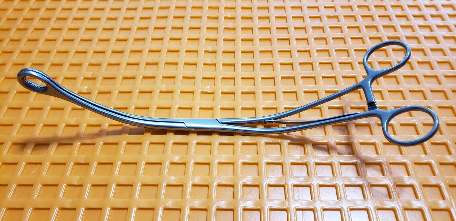 Storz 40400K Surgical Sponge Forceps 10" Curved Jaw & Shanks