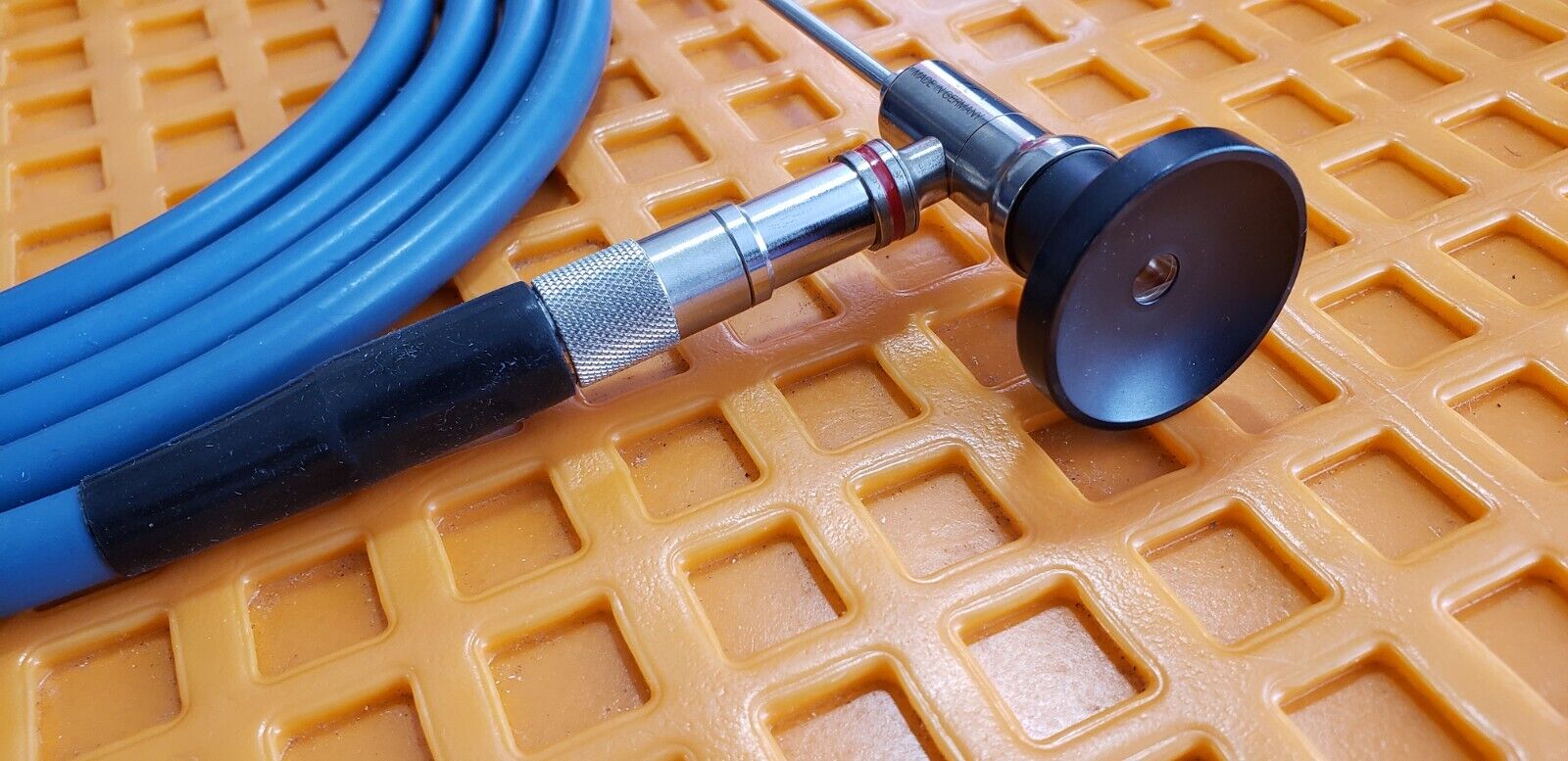 Linvatec T2930R Arthroscope 2.9mm x 30* degree with Fiber Optic Cable