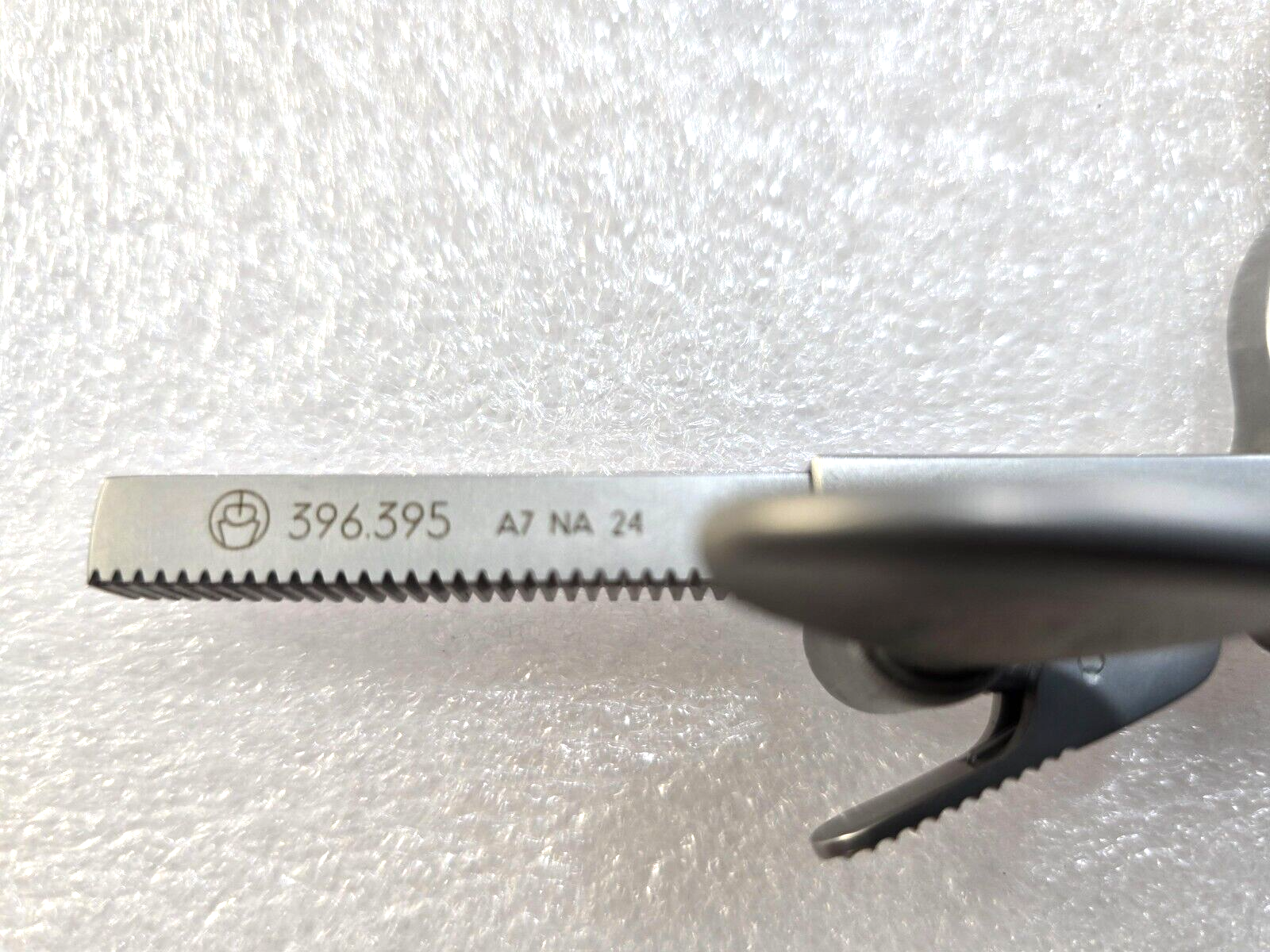 Swiss Surgical Adjustable Cervical Distractor Right with Ratchet
