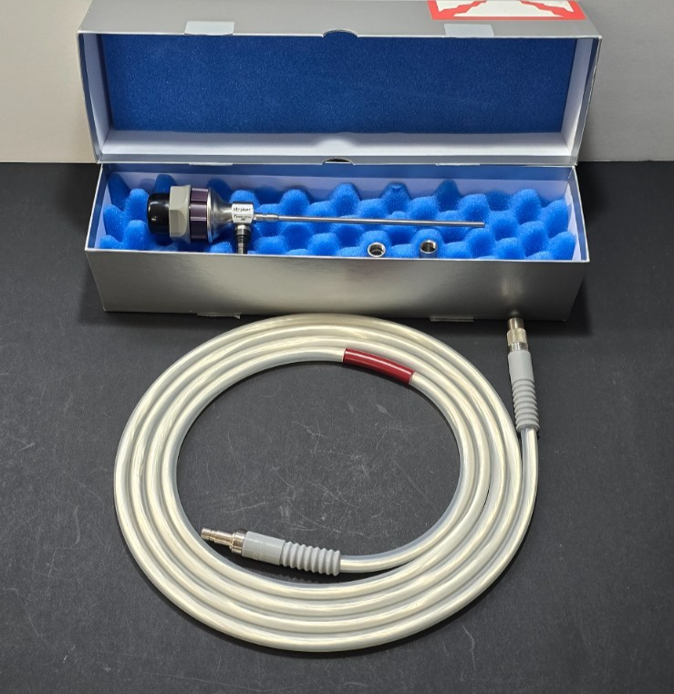 Stryker Arthroscope 4.0mm x 30° Precision IE C-Mount  & Fiber Optic Cable
