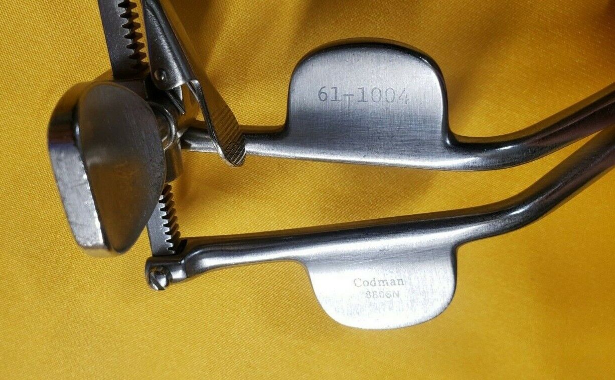 Codman 61-1004 Surgical Orthopedic Vertebra Spreader with Ratchet