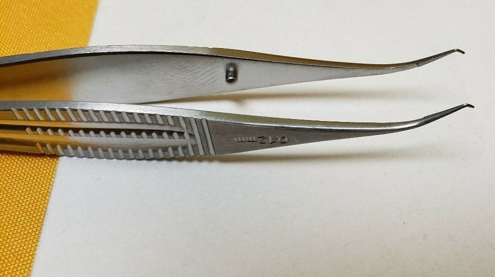 V.Mueller OP3309-006 Opthalmic CASTROVIEJO Colibri Corneal Forceps 4" Tips .12mm