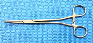 V. Mueller Surgical Heaney Forceps 8 1/4" Single tooth Curved REF: GL 3100