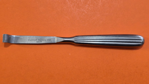 Codman 50-2602 Surgical Carrol Bennett Retractor 6"