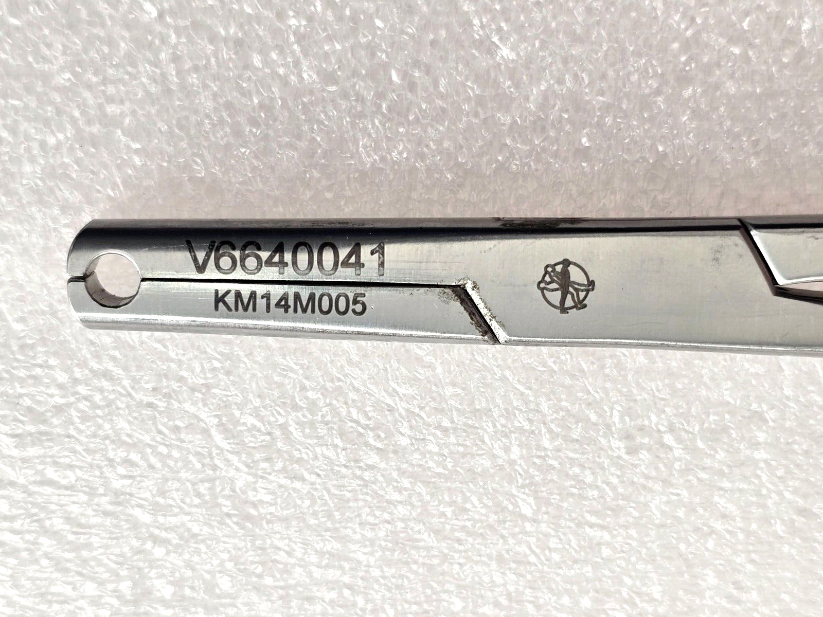 Medtronic Sofamor Danek Spine Orthopedic Holding Forceps 8" Angled Shanks