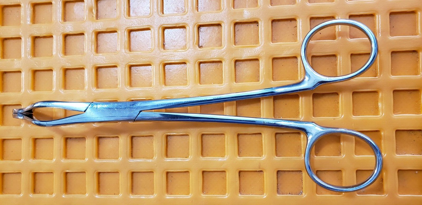 V. Mueller RH4640 Surgical Adenoid Forceps 7 3/8" with out Ratchet.