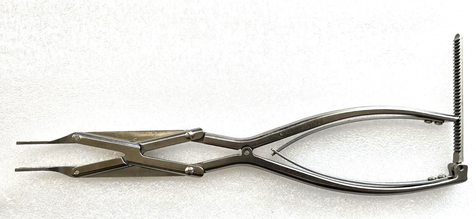 2- Zimmer / Howmedica Surgical Orthopedic Parallel Distractor Double Action