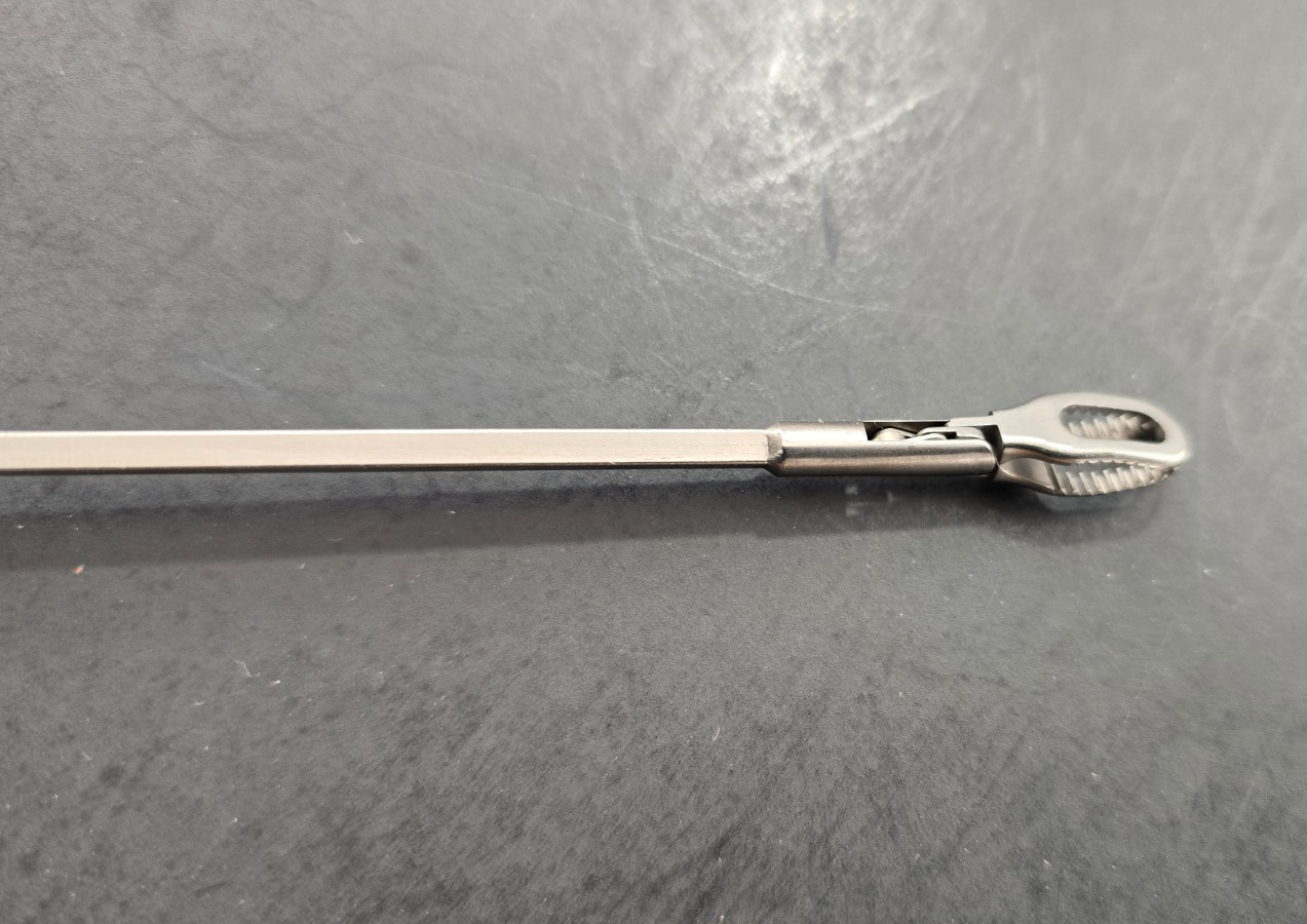 Karl Storz 10370  KL Peanut Grasping Forceps 2.5mm x 55cm GERMANY