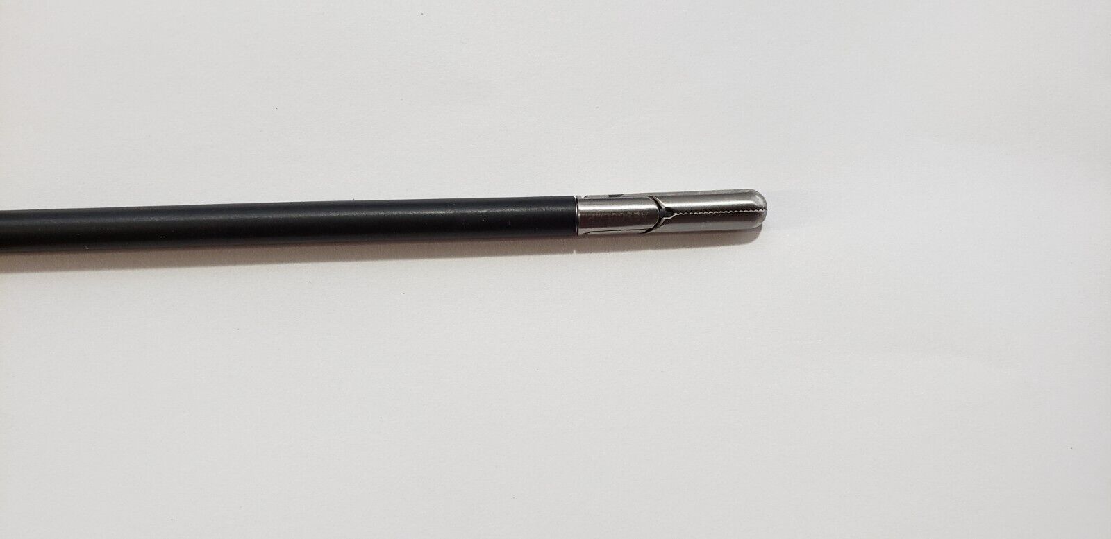 Aesculap Laparoscopic Monopolar Grasping Forceps 5mm x 43cm Ratchet handle.