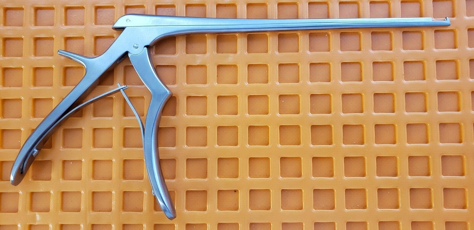 BOSS 70-0300 Surgical Orthopedic Kerrison Rongeurs 7.5" Shaft 2mm 90 Degree Up 