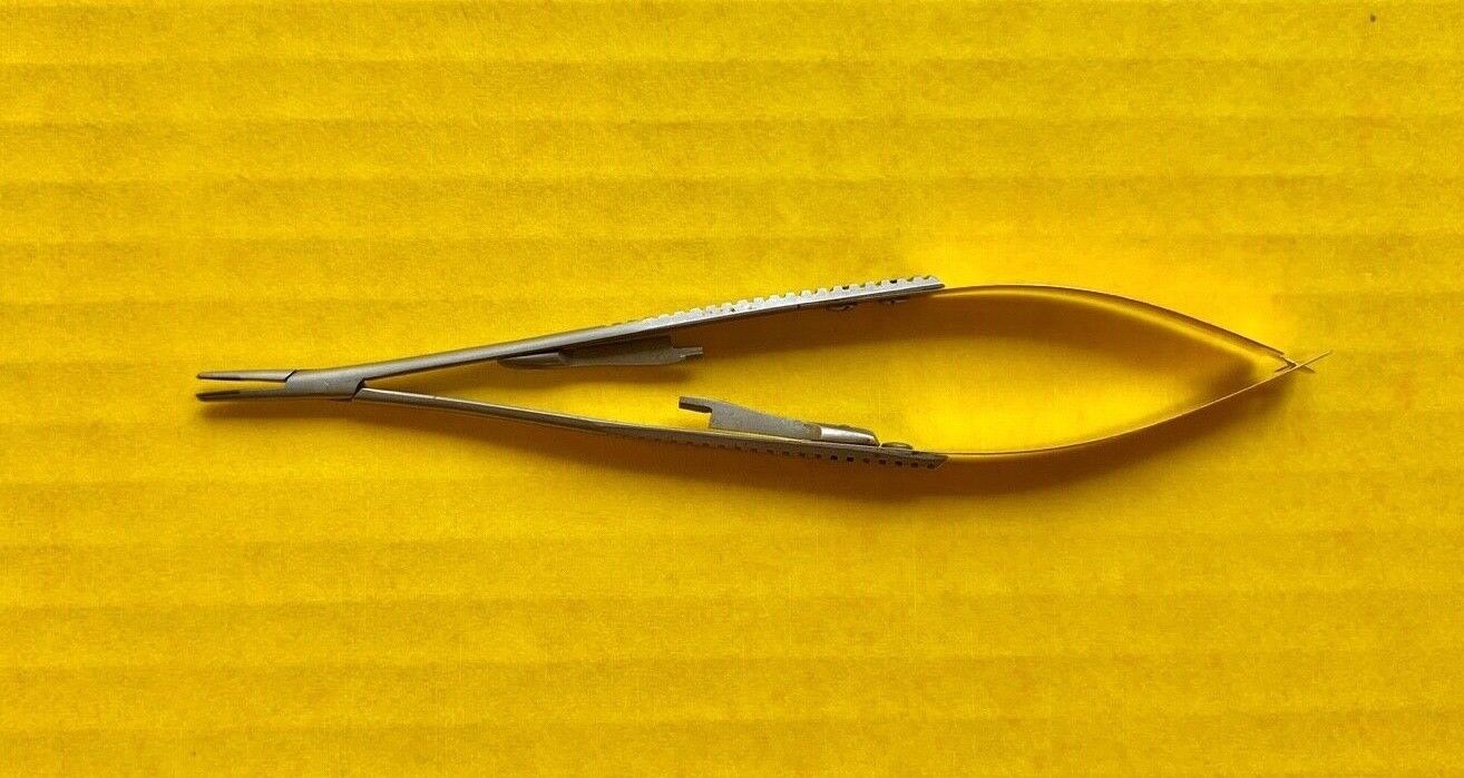 Codman Surgical Classic Plus Castroviejo Needle Holder, 5.5" REF: 36-1000