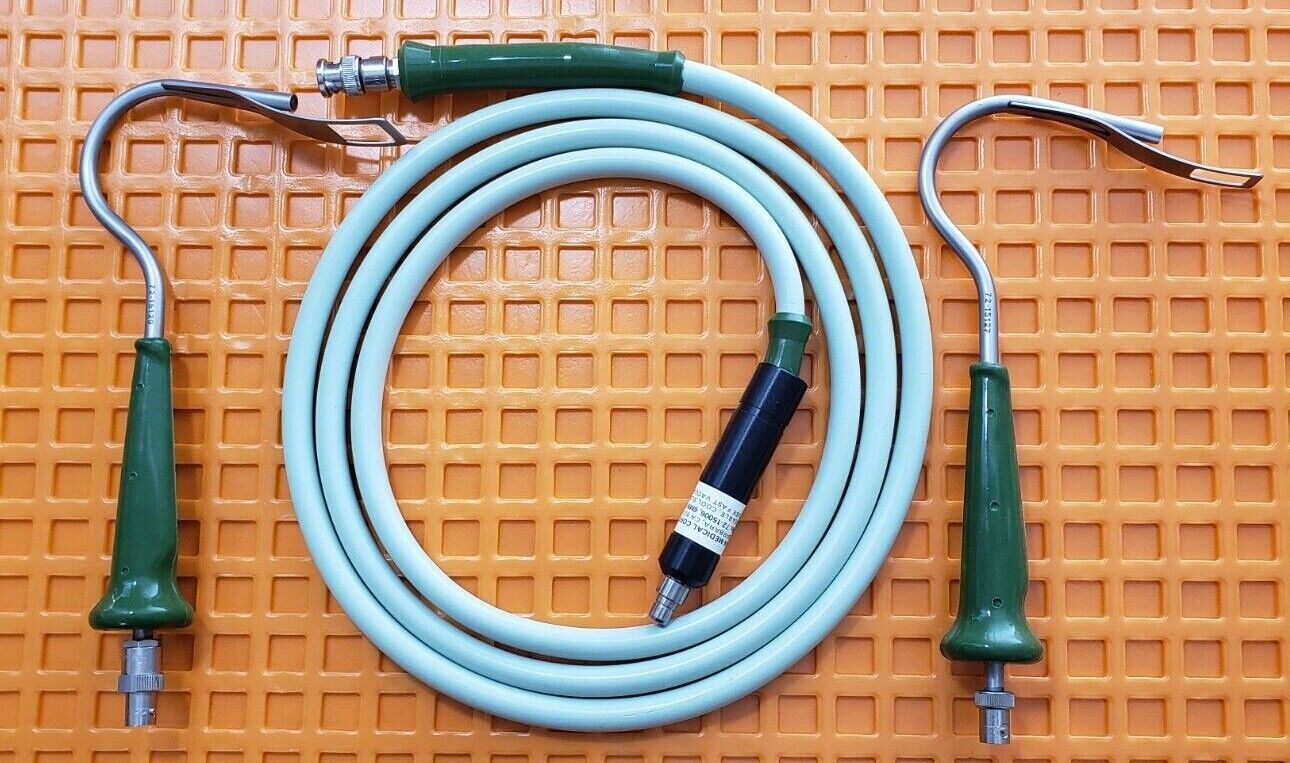 McGhan Surgical Fiber Optic Breast Retractor Set of 2 with Fiber Optic Cable