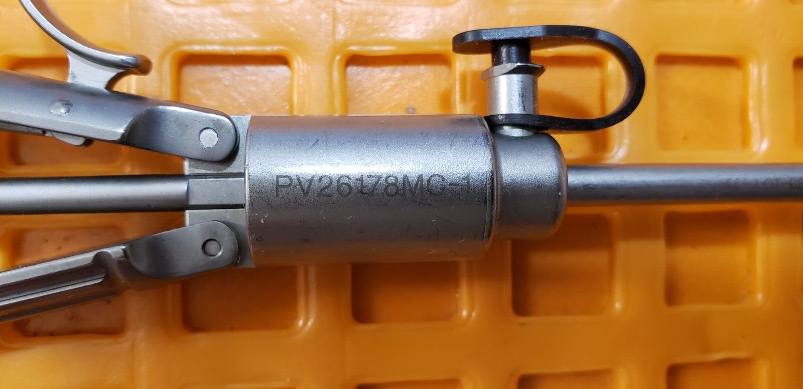 Karl Storz PV26178MC-1 Laparoscopic Macro Needle Holder 5mmx43cm with Lock