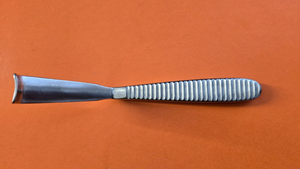 Codman 50-1050 Surgical Cloward Retractor 18mm.
