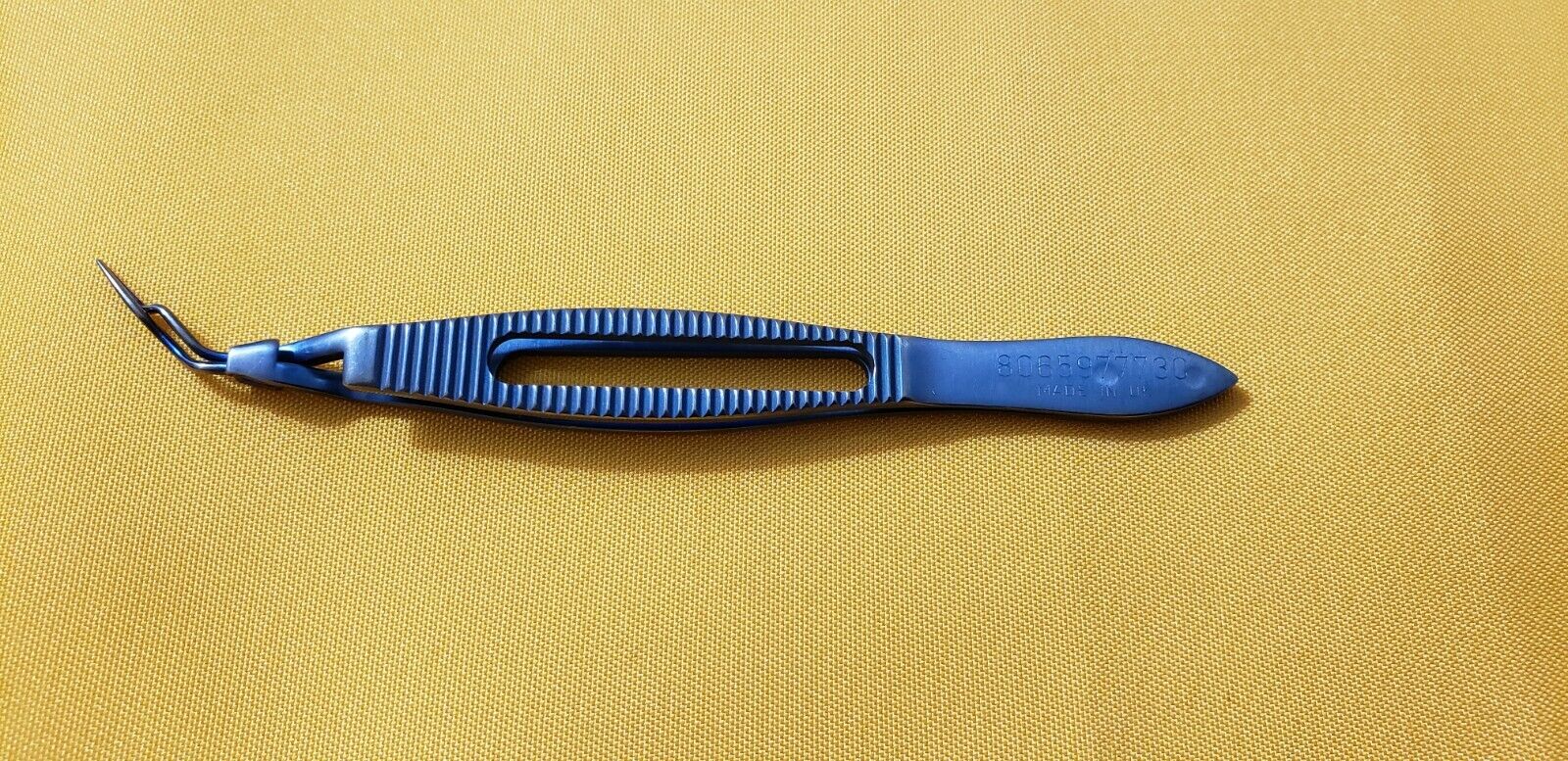 Alcon 8065977730 Surgical Opthalmic Acrysof Forceps, Titanium
