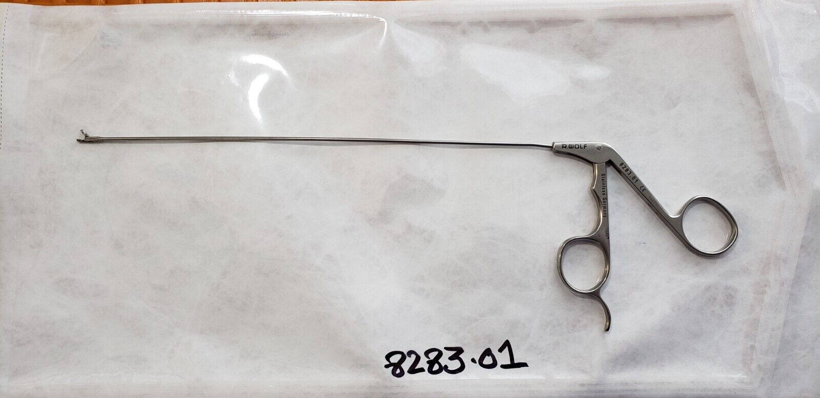 R.Wolf 8283.01 Surgical Biopsy Forceps Round Cup Jaws 24cm Long.