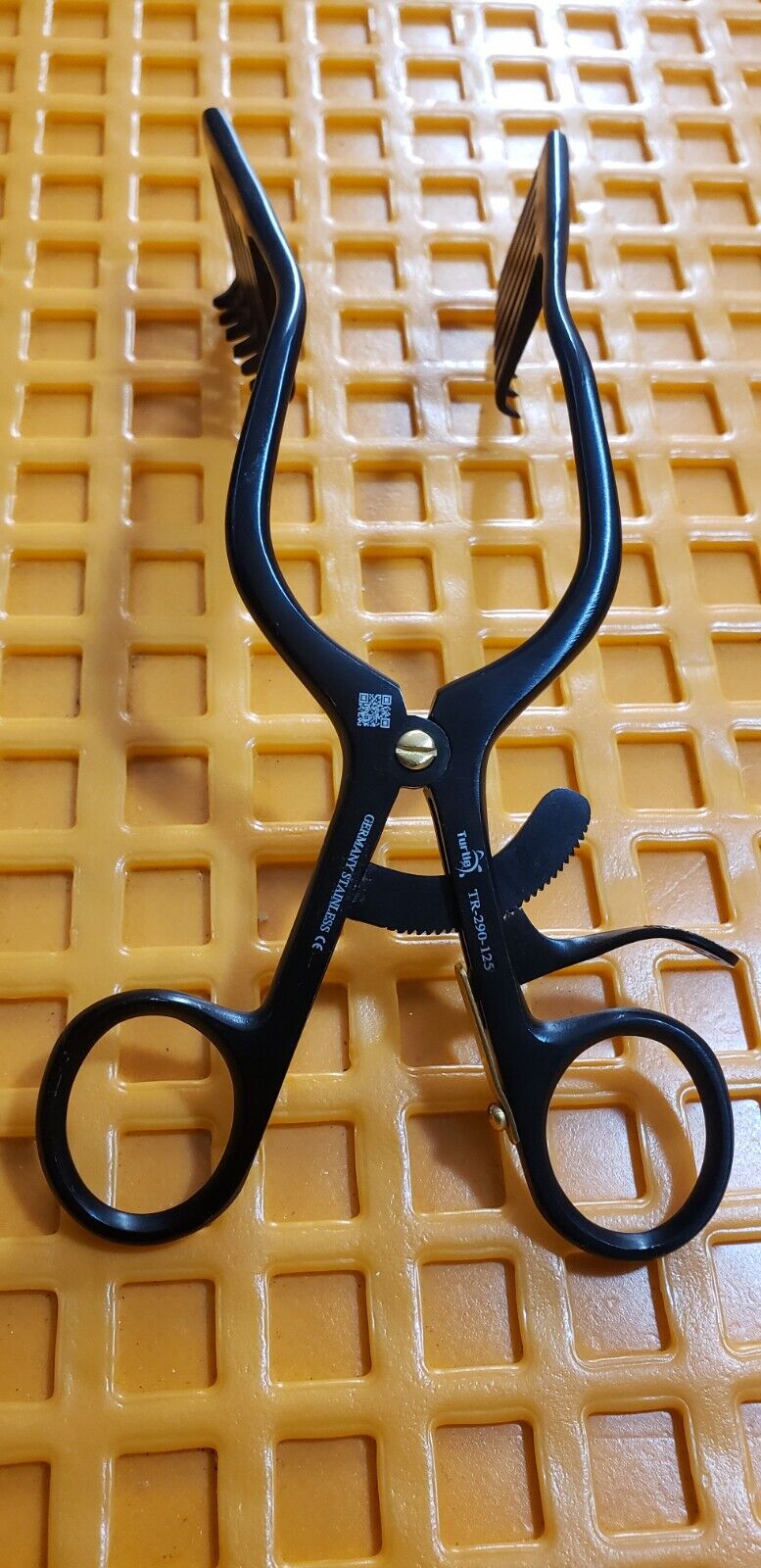 Turtle Surgical MISKIMON Cerebellar Retractor, 7" Sharp 7x7 Prongs Black Coated