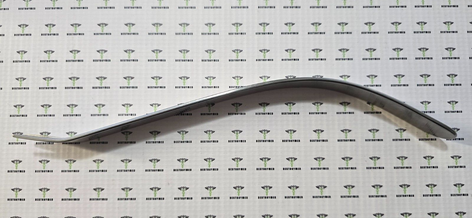 SSI Ultra 77-1005 Surgical Orthopedic Capsule Retractor 3 Sharp Prongs.