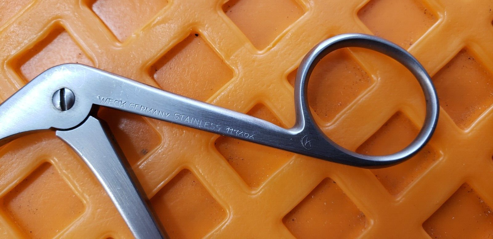 WECK L212960 Laparoscopic Micro Scissors 5mm x 32cm Straight Single Action