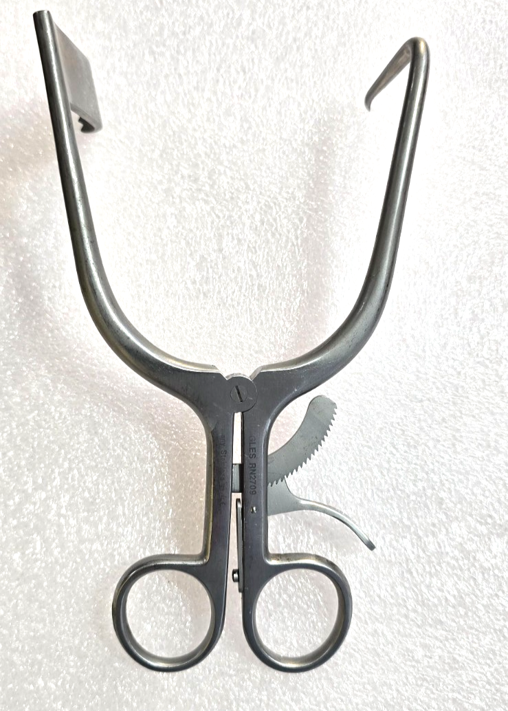 RUGGLES Surgical Micro Discectomy Retractor 6" Left 60x20mm Ref: RN2709